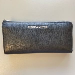 Micheal Kors Wallet